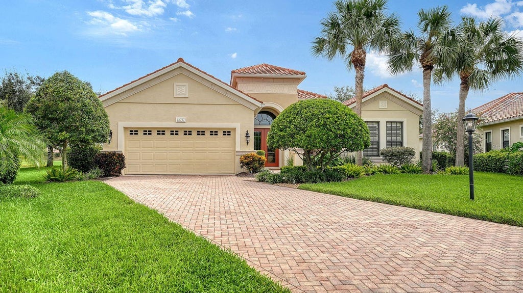 Photo of 12717 Stone Ridge Place, Lakewood Ranch, FL 34202 (MLS # A4704692)