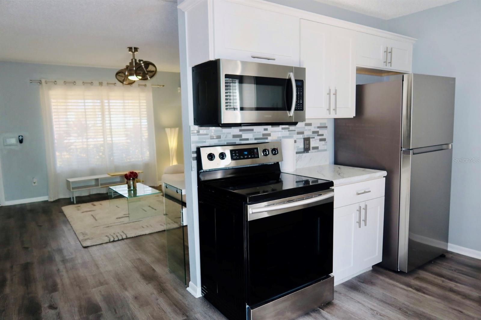 2357 KERRIDALE STREET