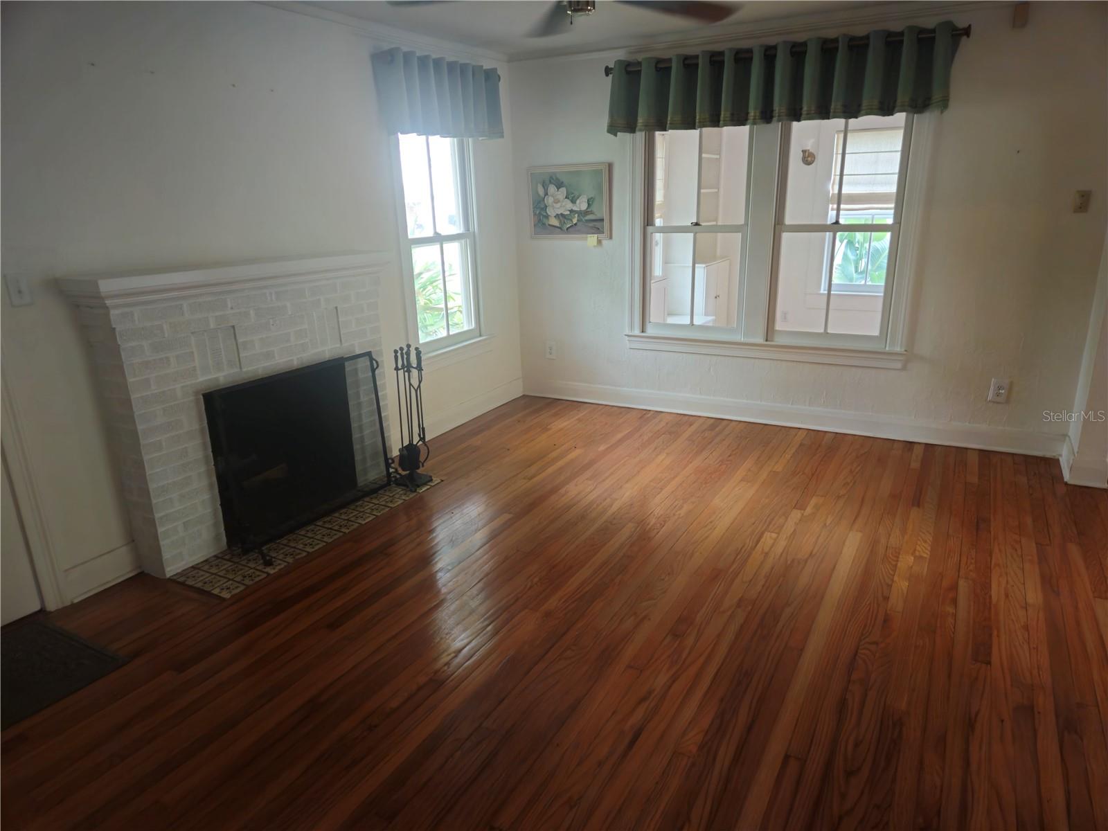 MARYLAND MANOR REV - Residential