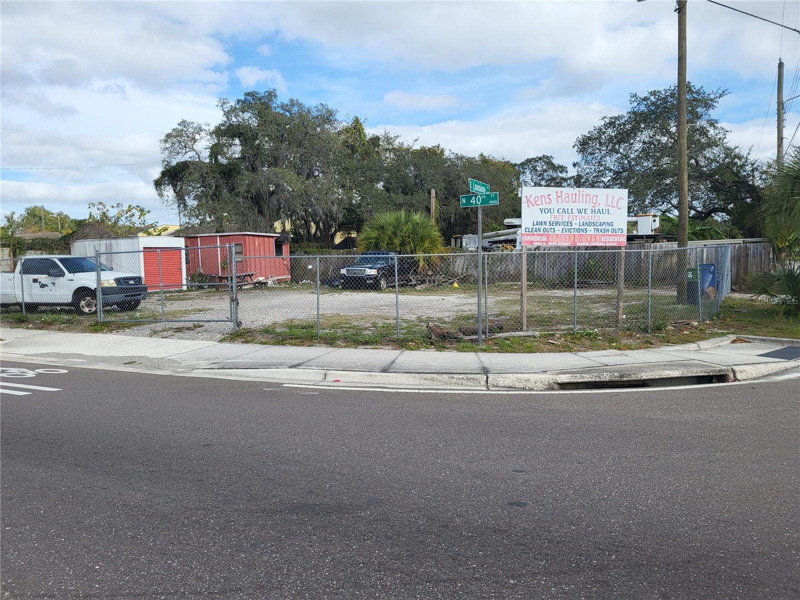 Attention investors!!! Here is an excellent opportunity to own this 6000 sqft commercial land located on a corner facing a busy street giving you a great opportunity for exposure. This corner lot is zoned CI, located in an upcoming neighborhood that's in an "OPPORTUNITY ZONE". Don't take long. It won't last.