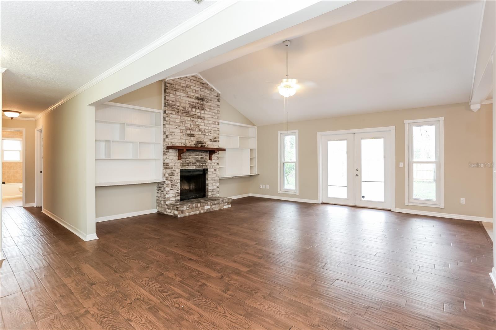 609 SAN ROBAR DRIVE