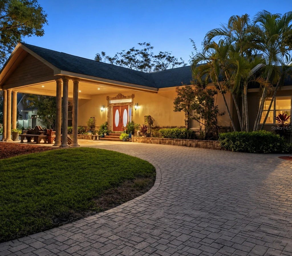 Photo of 20 Bogie Lane, Palm Harbor, FL 34683 (MLS # TB8524309)