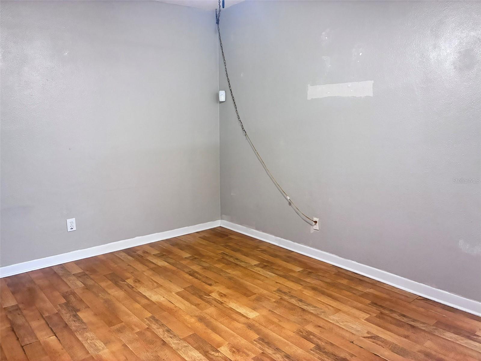 COUNTRY CLUB MANOR UNIT 3 - Residential