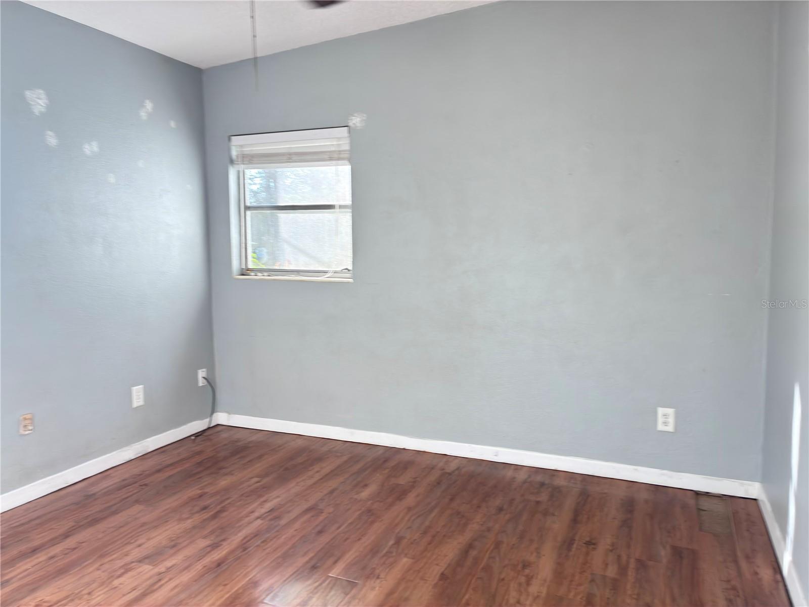 COUNTRY CLUB MANOR UNIT 3 - Residential