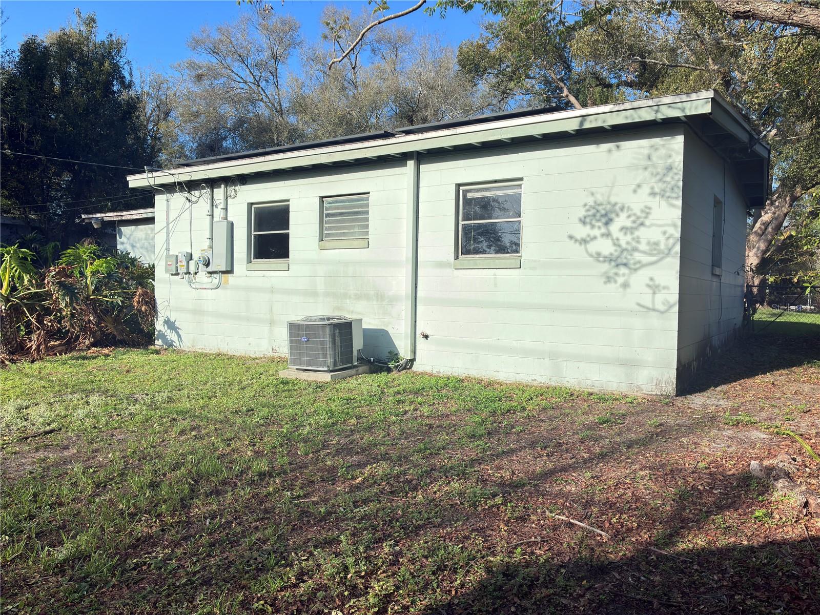 COUNTRY CLUB MANOR UNIT 3 - Residential