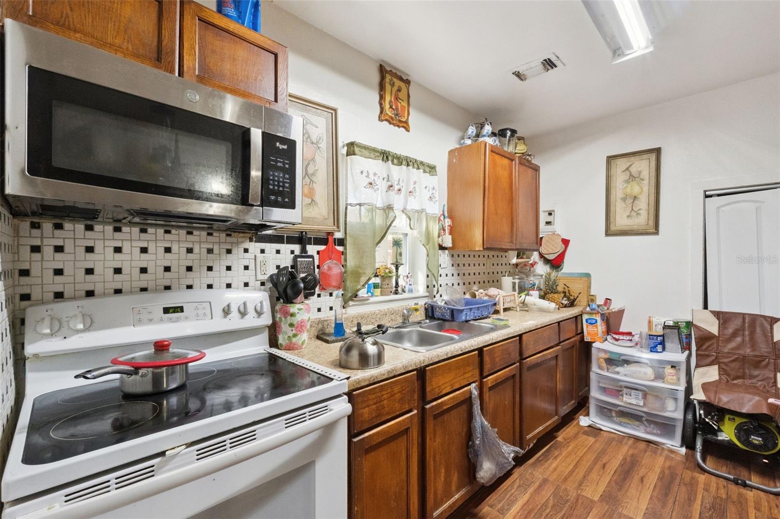 310 E MAGNOLIA STREET