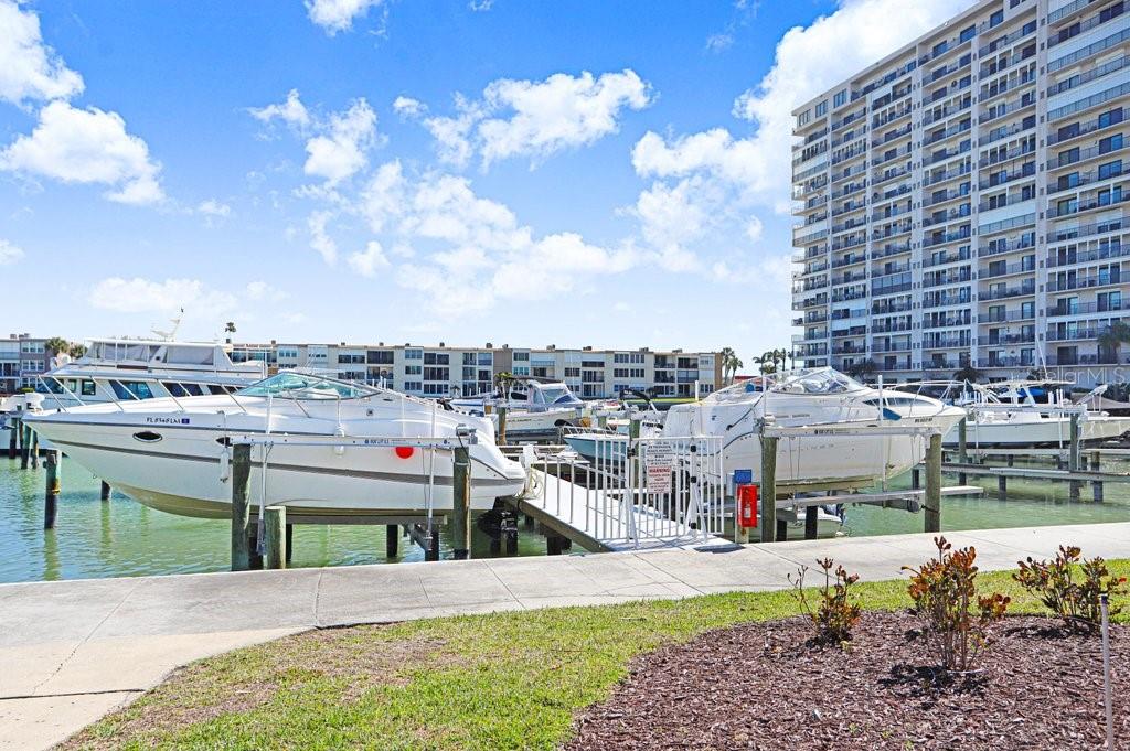 BAY ISLAND GROUP 7 - Residential