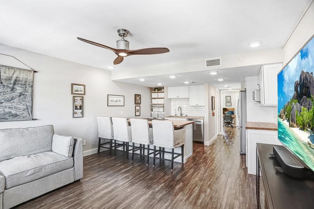 Photo of 7625 Sun Island Drive S #406, South Pasadena, FL 33707 (MLS # S5144532)