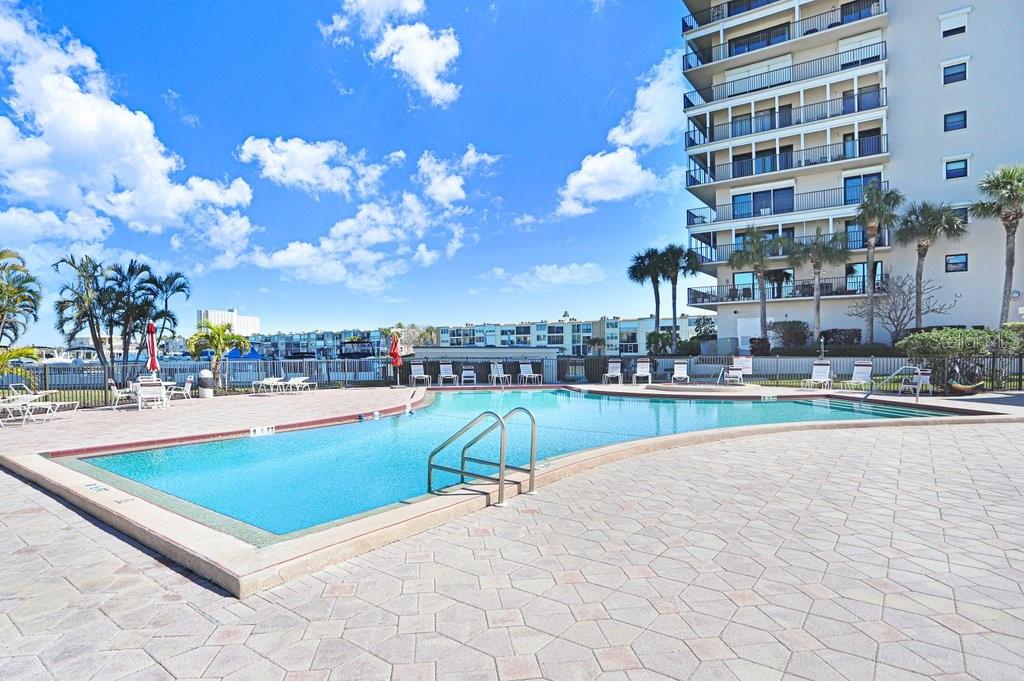 BAY ISLAND GROUP 7 - Residential