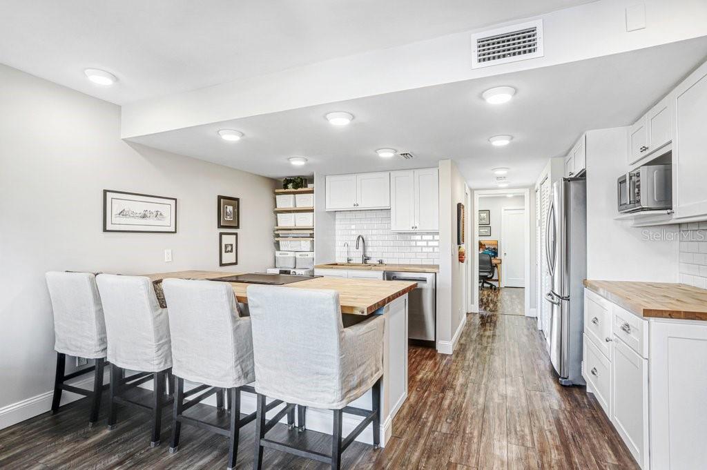 BAY ISLAND GROUP 7 - Residential