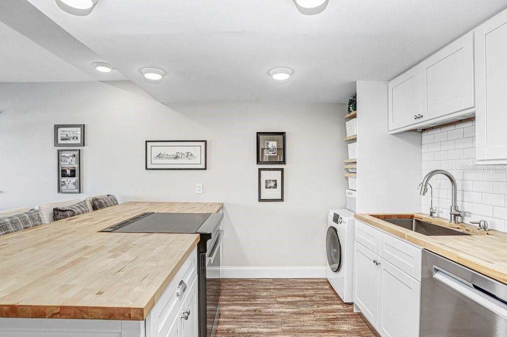 BAY ISLAND GROUP 7 - Residential