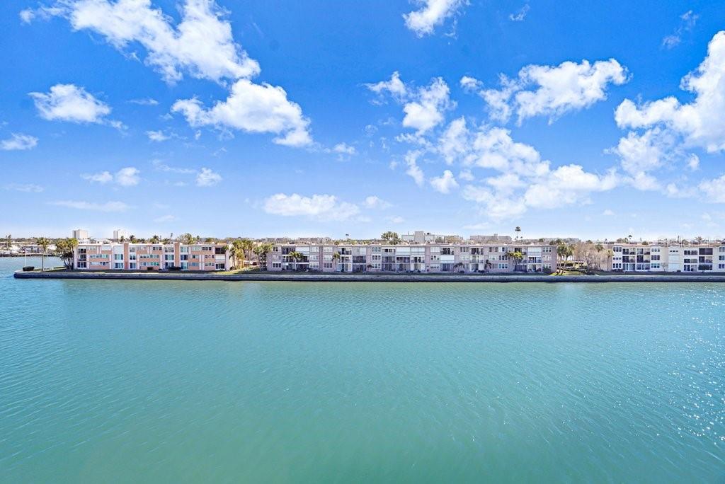 BAY ISLAND GROUP 7 - Residential