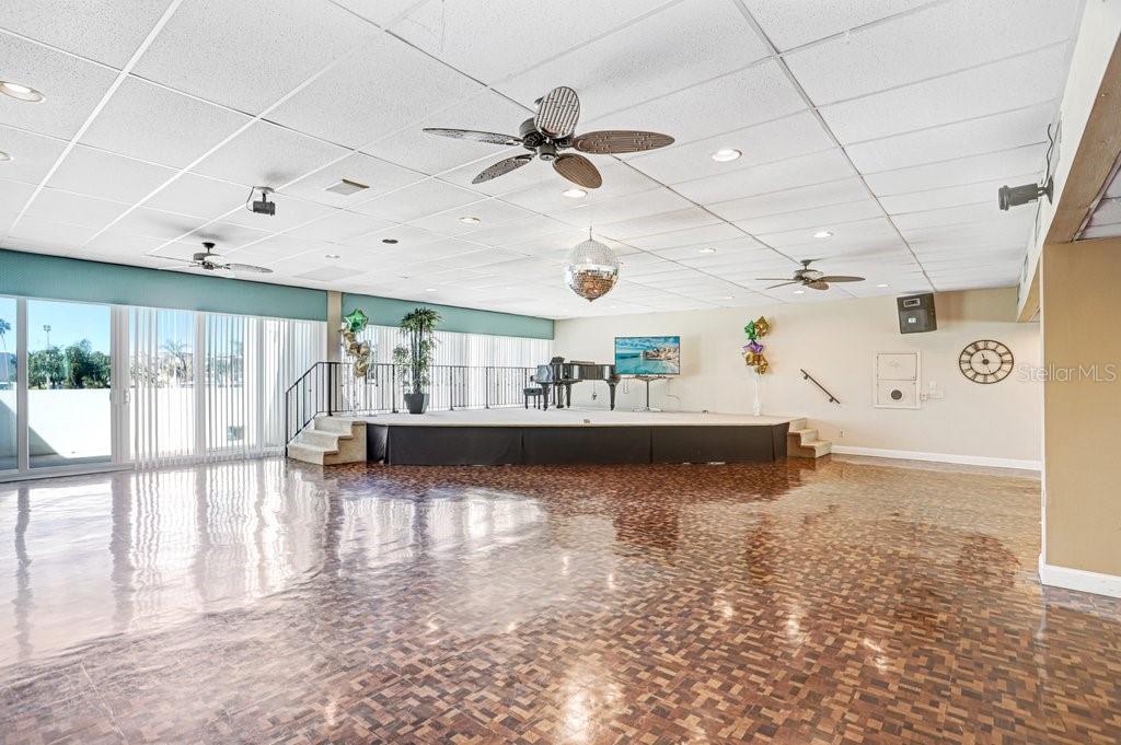 BAY ISLAND GROUP 7 - Residential