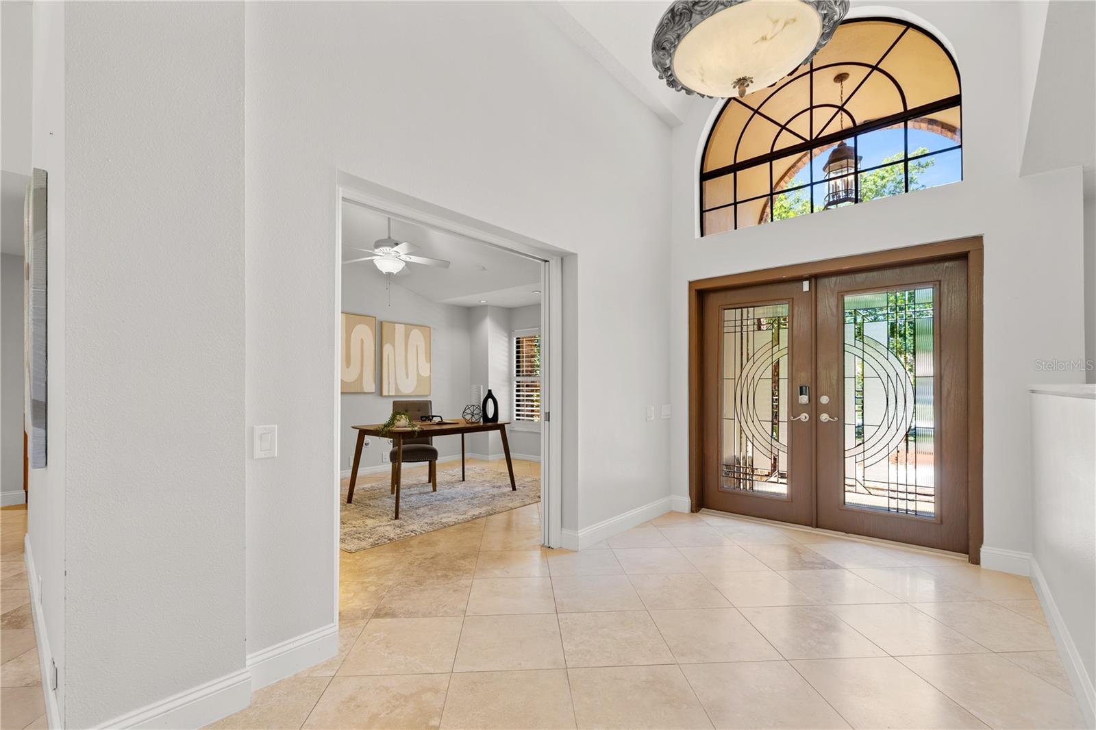 1611 HAMPTON LANE