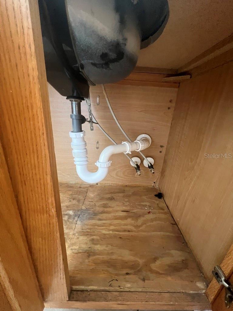 CRESTVIEW HILLS - Residential Lease