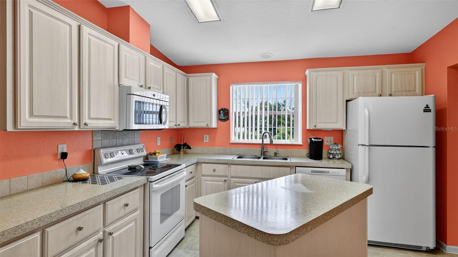 ZEPHYRHILLS COLONY CO - Residential