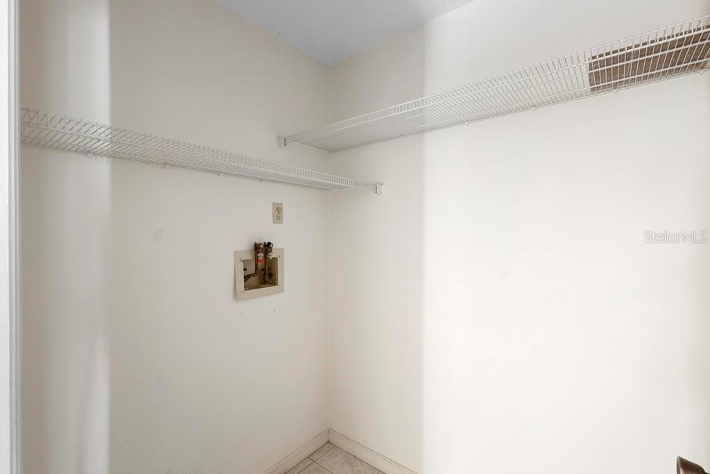 BREEZEWOOD VILLAGE CONDO PH 01-04 - Residential