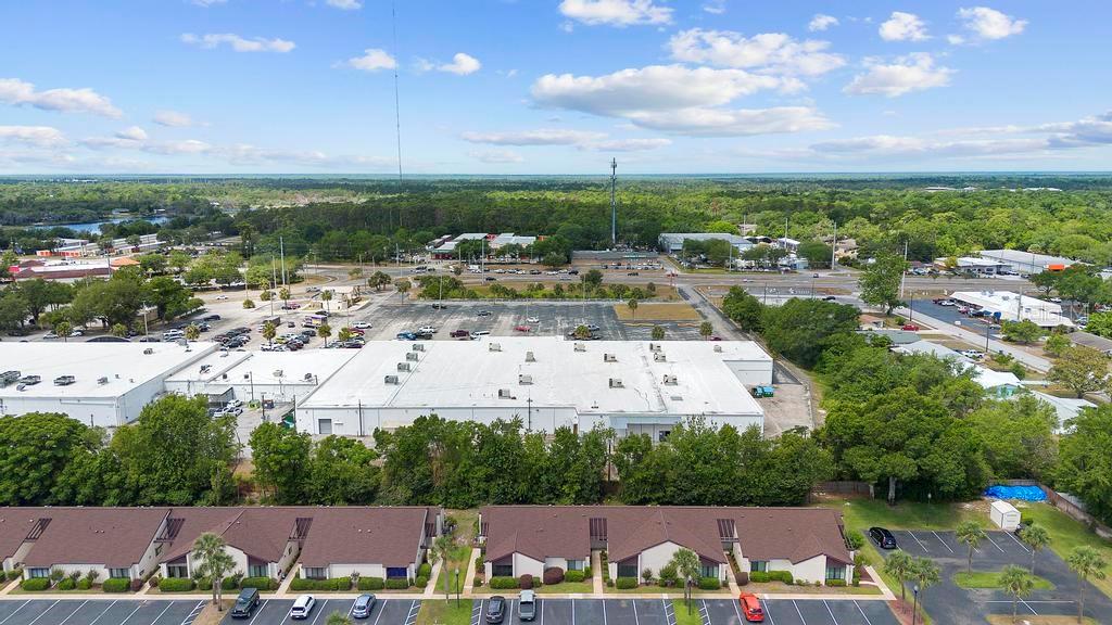BREEZEWOOD VILLAGE CONDO PH 01-04 - Residential