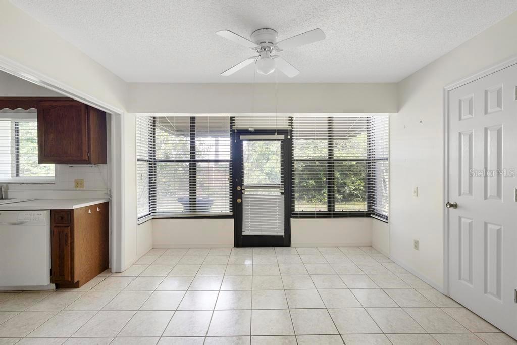 BREEZEWOOD VILLAGE CONDO PH 01-04 - Residential