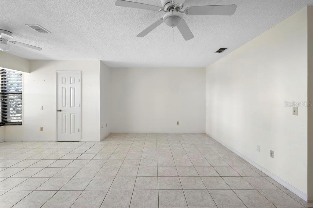 BREEZEWOOD VILLAGE CONDO PH 01-04 - Residential