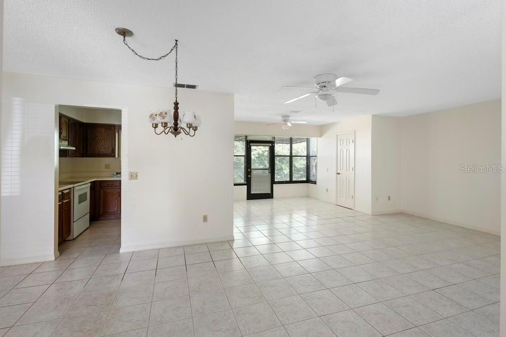 BREEZEWOOD VILLAGE CONDO PH 01-04 - Residential