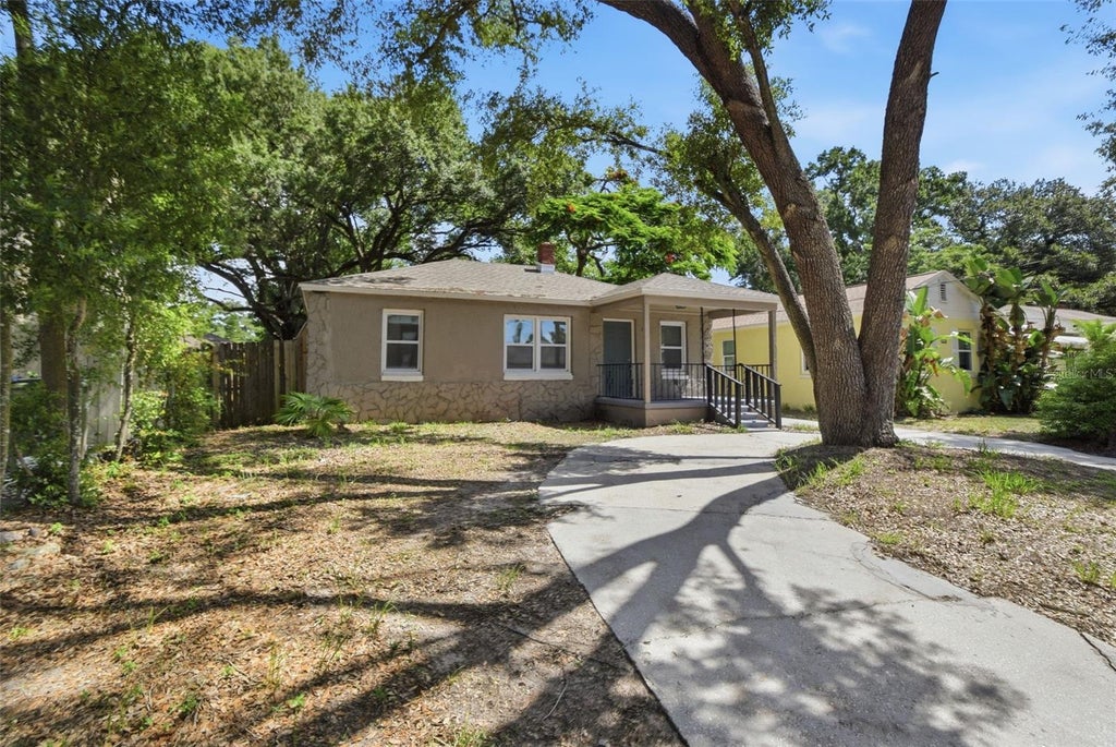Photo of 1416 E Mohawk Avenue, Tampa, FL 33604 (MLS # O6415531)