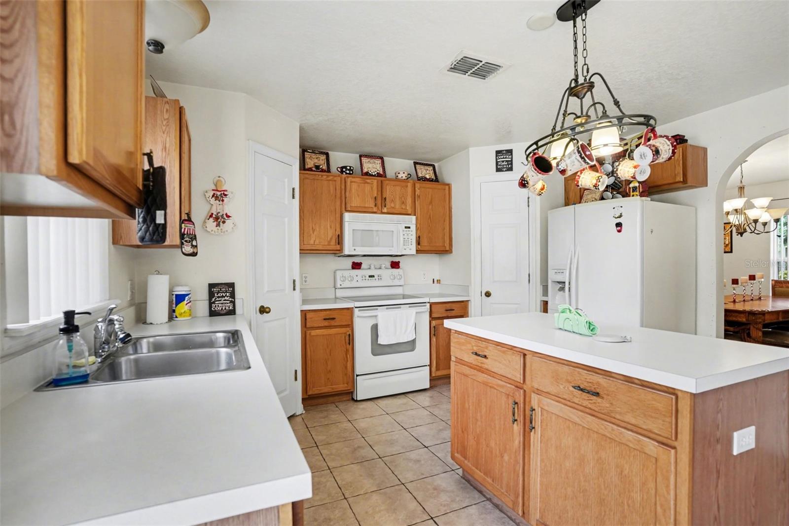 VALRICO HEIGHTS ESTATES - Residential