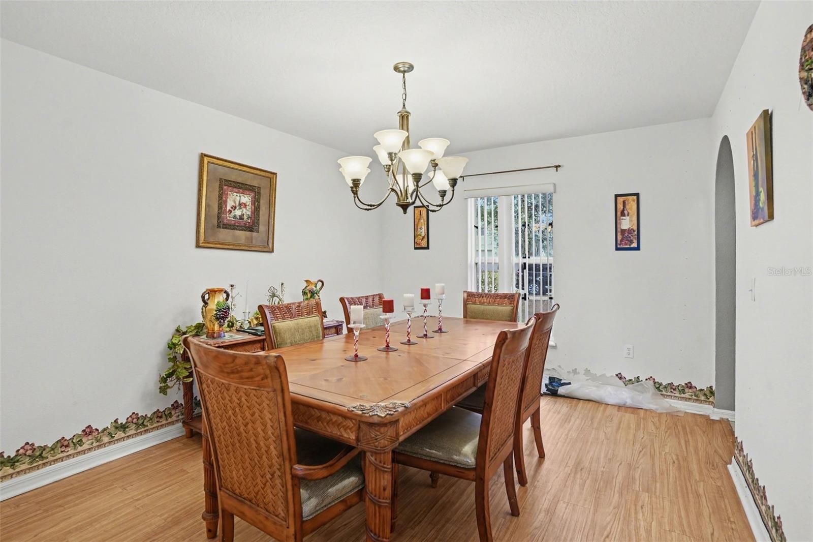 VALRICO HEIGHTS ESTATES - Residential