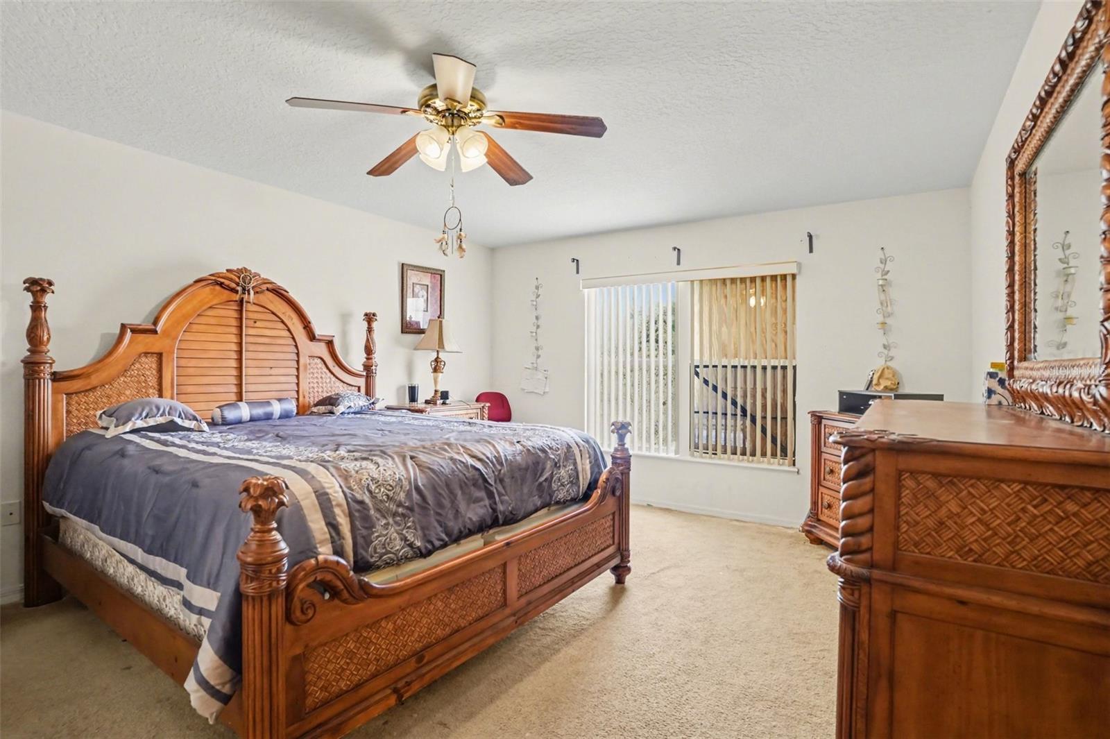 VALRICO HEIGHTS ESTATES - Residential