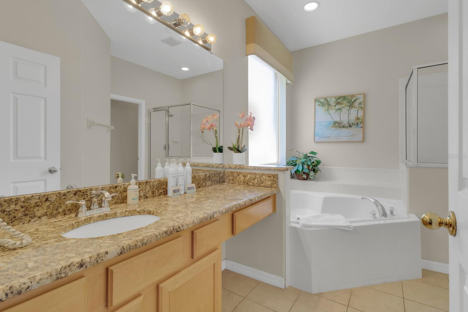 EMERALD ISLAND RESIDENCE PH 05-B - Residential