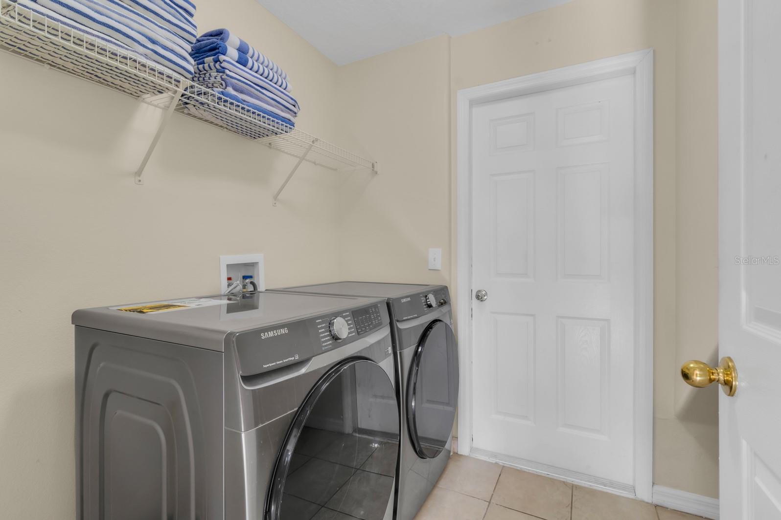 EMERALD ISLAND RESIDENCE PH 05-B - Residential