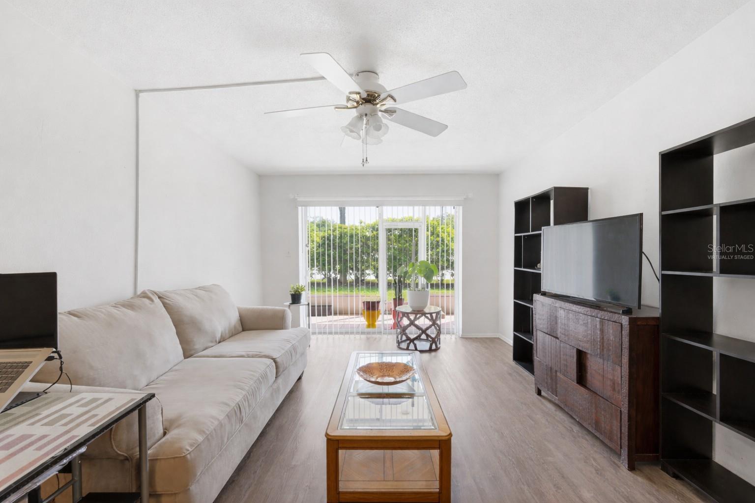 STRATHMORE VILLAGE GREEN - Residential