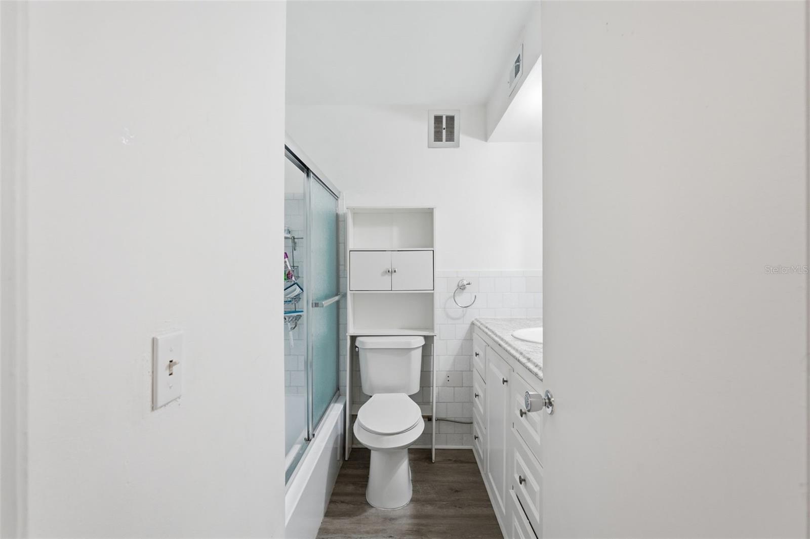 STRATHMORE VILLAGE GREEN - Residential