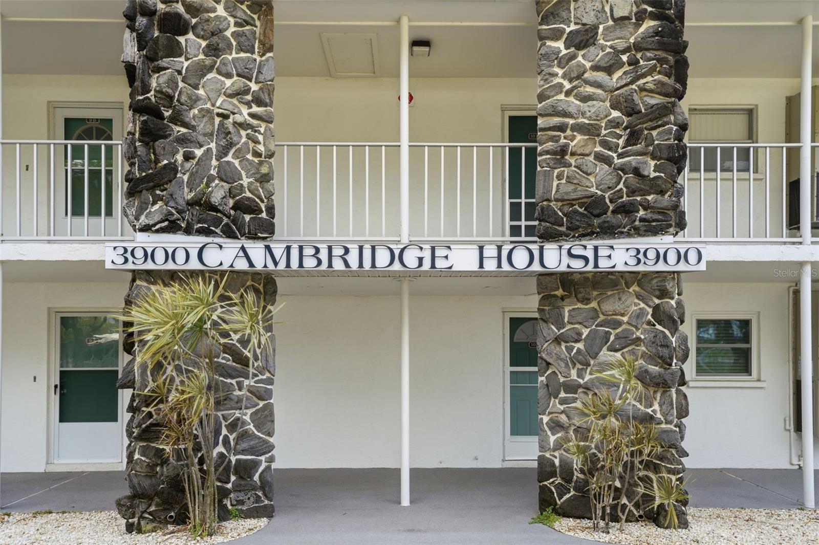 STRATHMORE VILLAGE GREEN - Residential