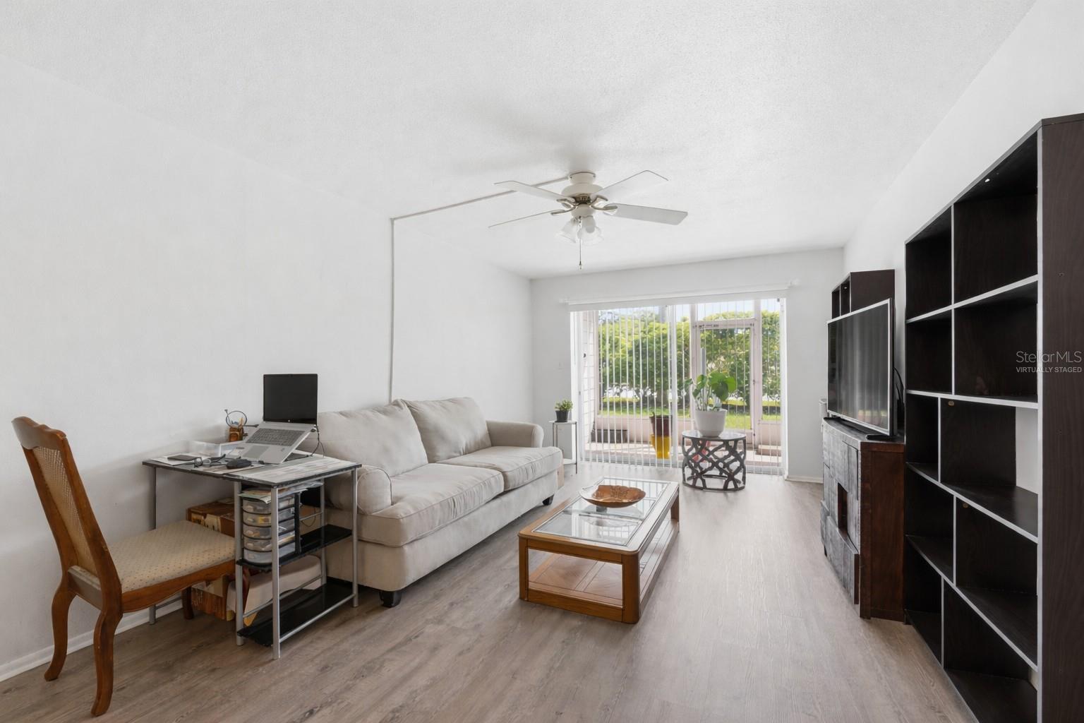 STRATHMORE VILLAGE GREEN - Residential