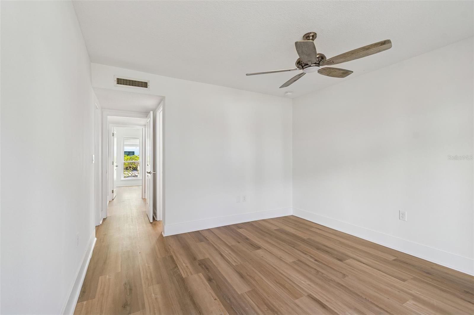 WINDRUSH COVE PH 1 CONDO - Residential