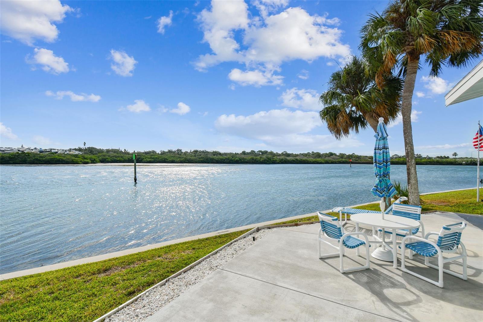 WINDRUSH COVE PH 1 CONDO - Residential