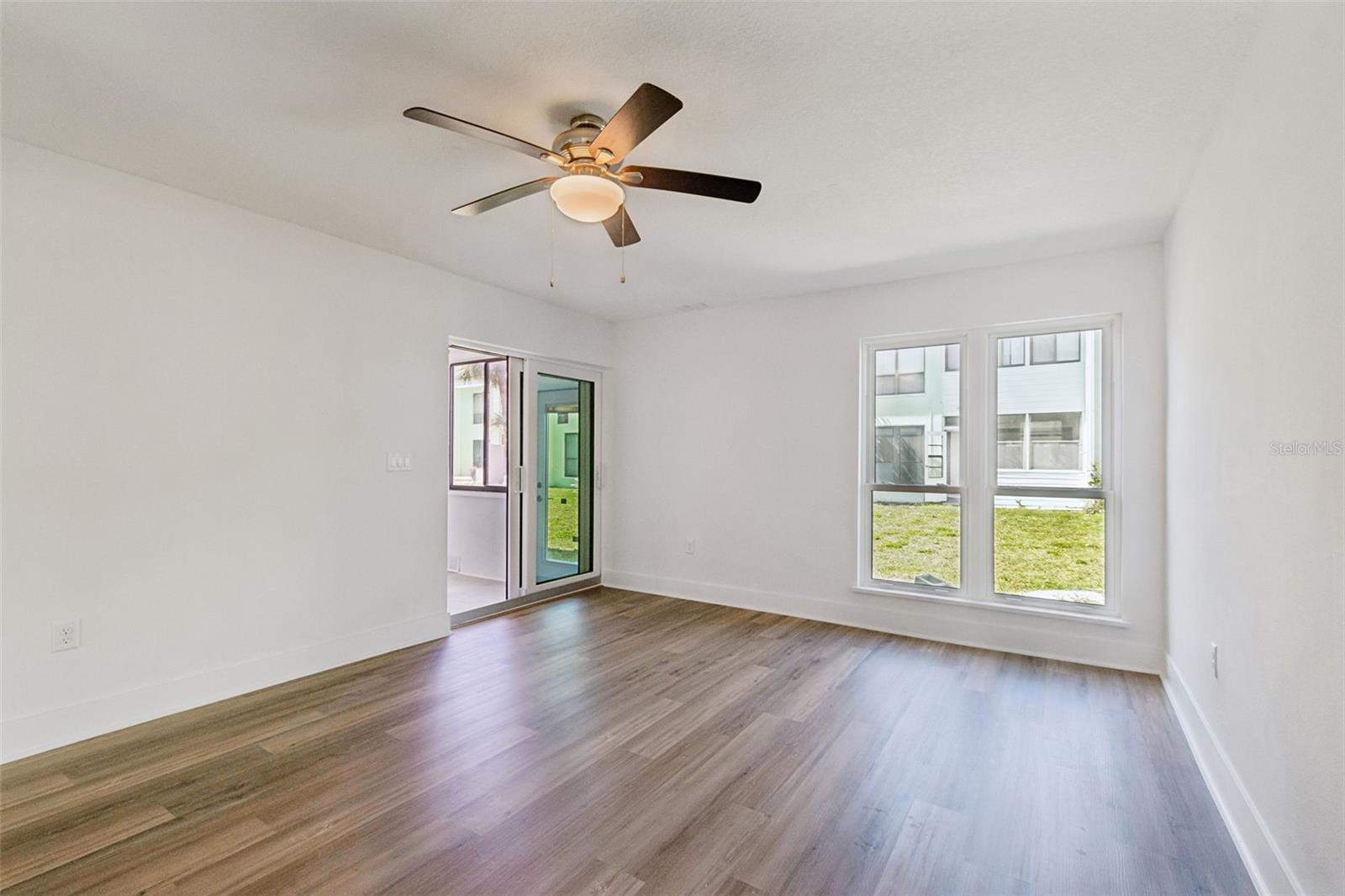 WINDRUSH COVE PH 1 CONDO - Residential