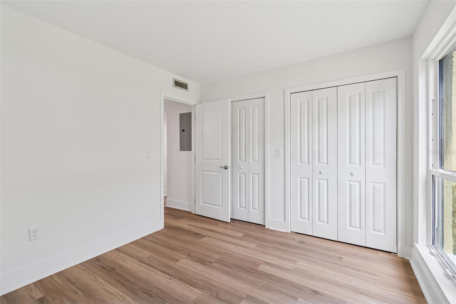 WINDRUSH COVE PH 1 CONDO - Residential