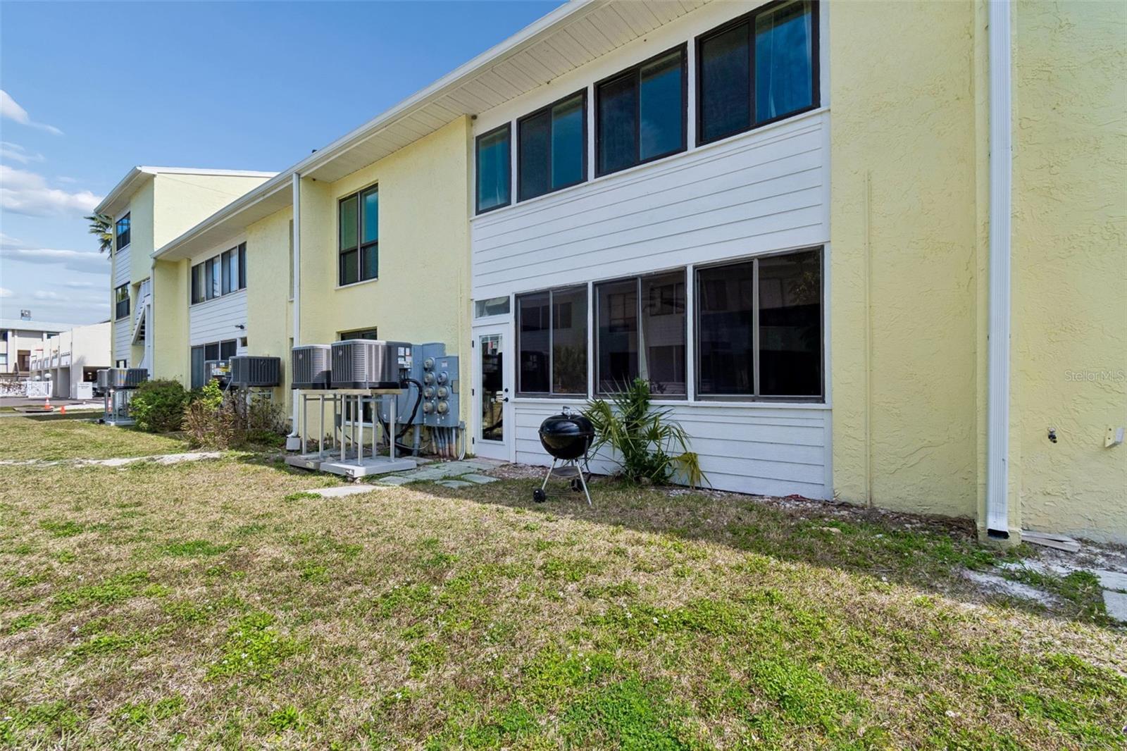 WINDRUSH COVE PH 1 CONDO - Residential