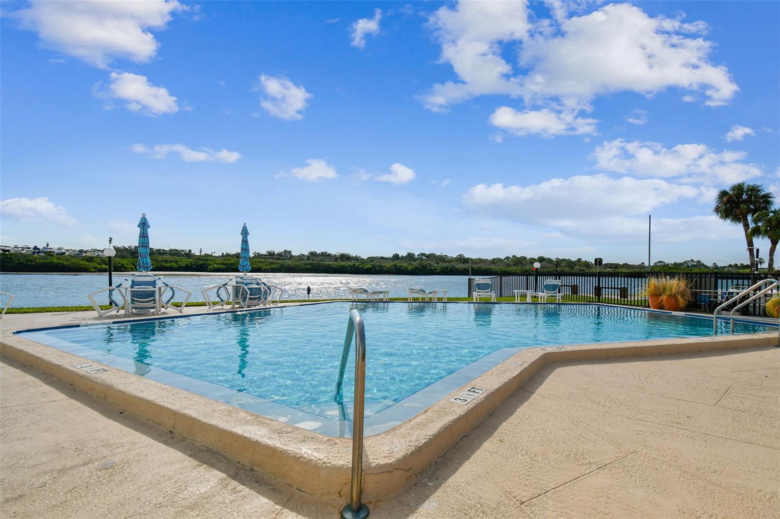 WINDRUSH COVE PH 1 CONDO - Residential