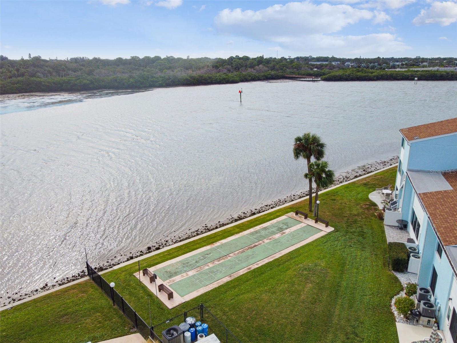 WINDRUSH COVE PH 1 CONDO - Residential