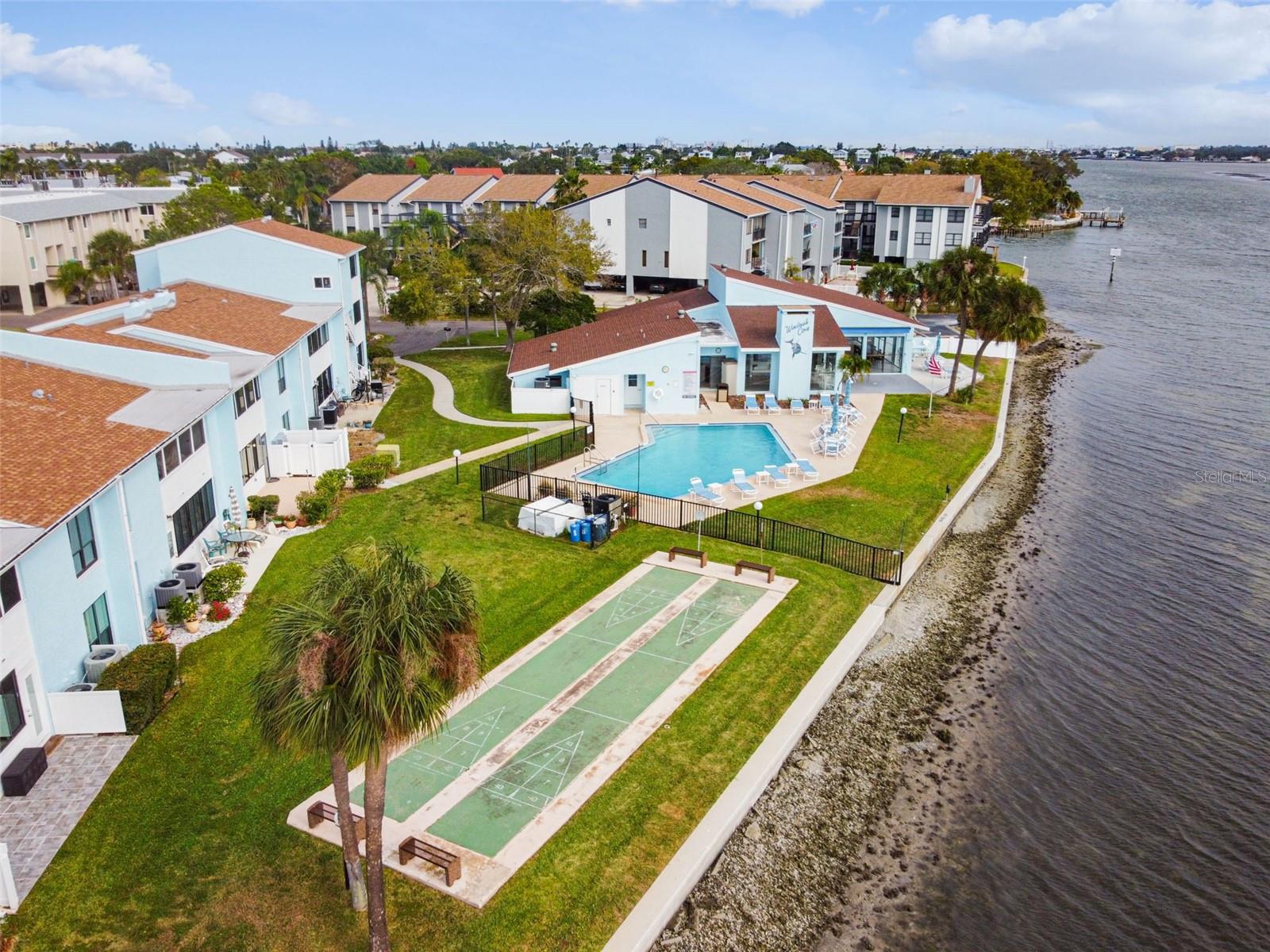 WINDRUSH COVE PH 1 CONDO - Residential