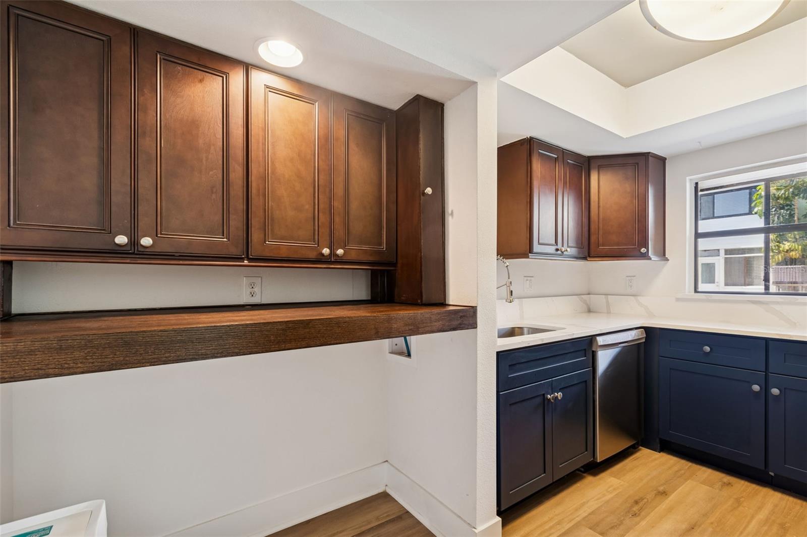 WINDRUSH COVE PH 1 CONDO - Residential