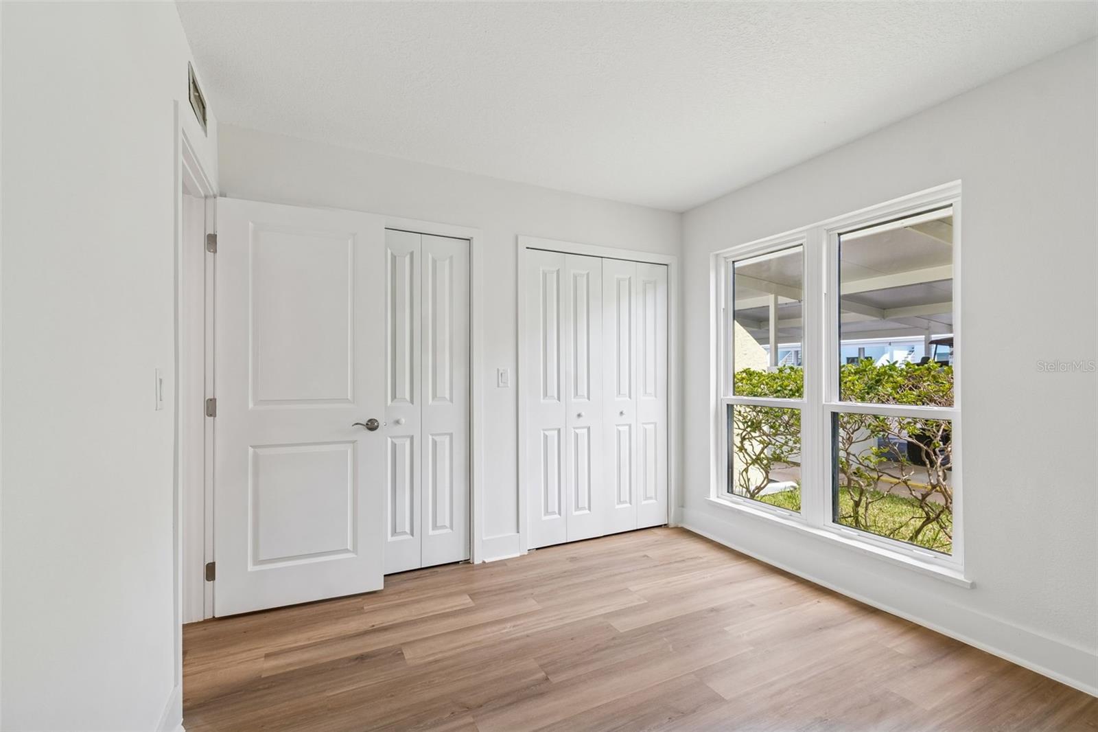 WINDRUSH COVE PH 1 CONDO - Residential