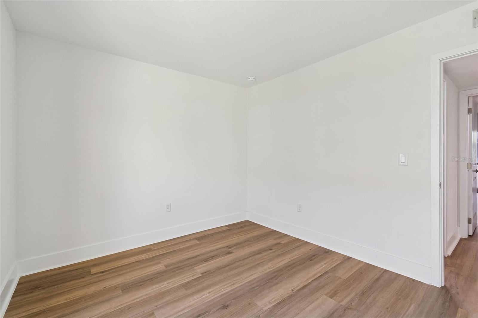 WINDRUSH COVE PH 1 CONDO - Residential