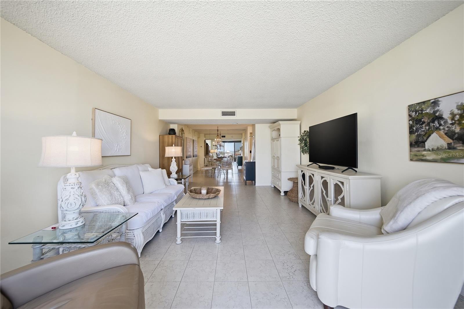 KEY CAPRI CONDO - Residential