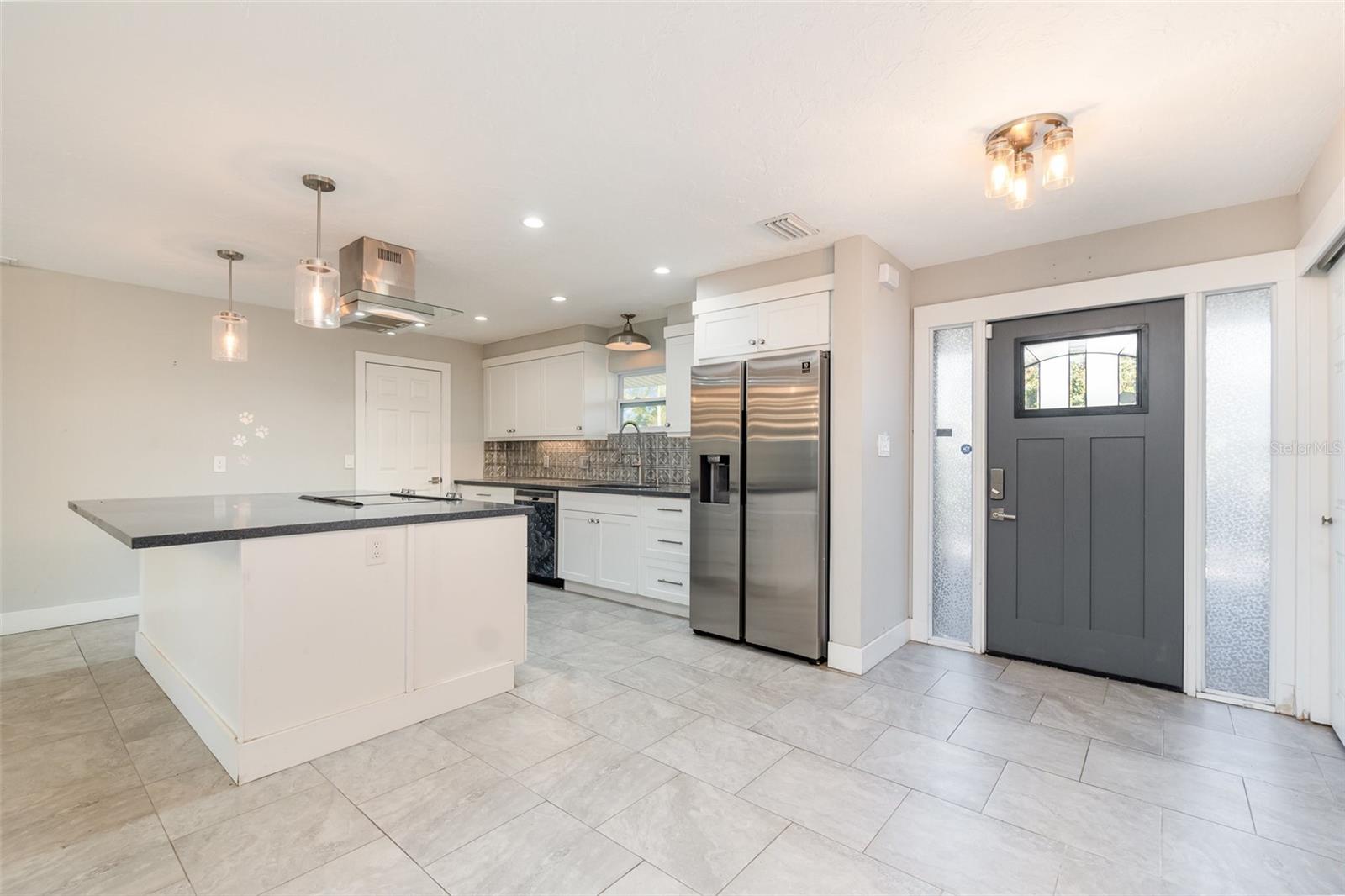 SOUTH GATE - Residential
