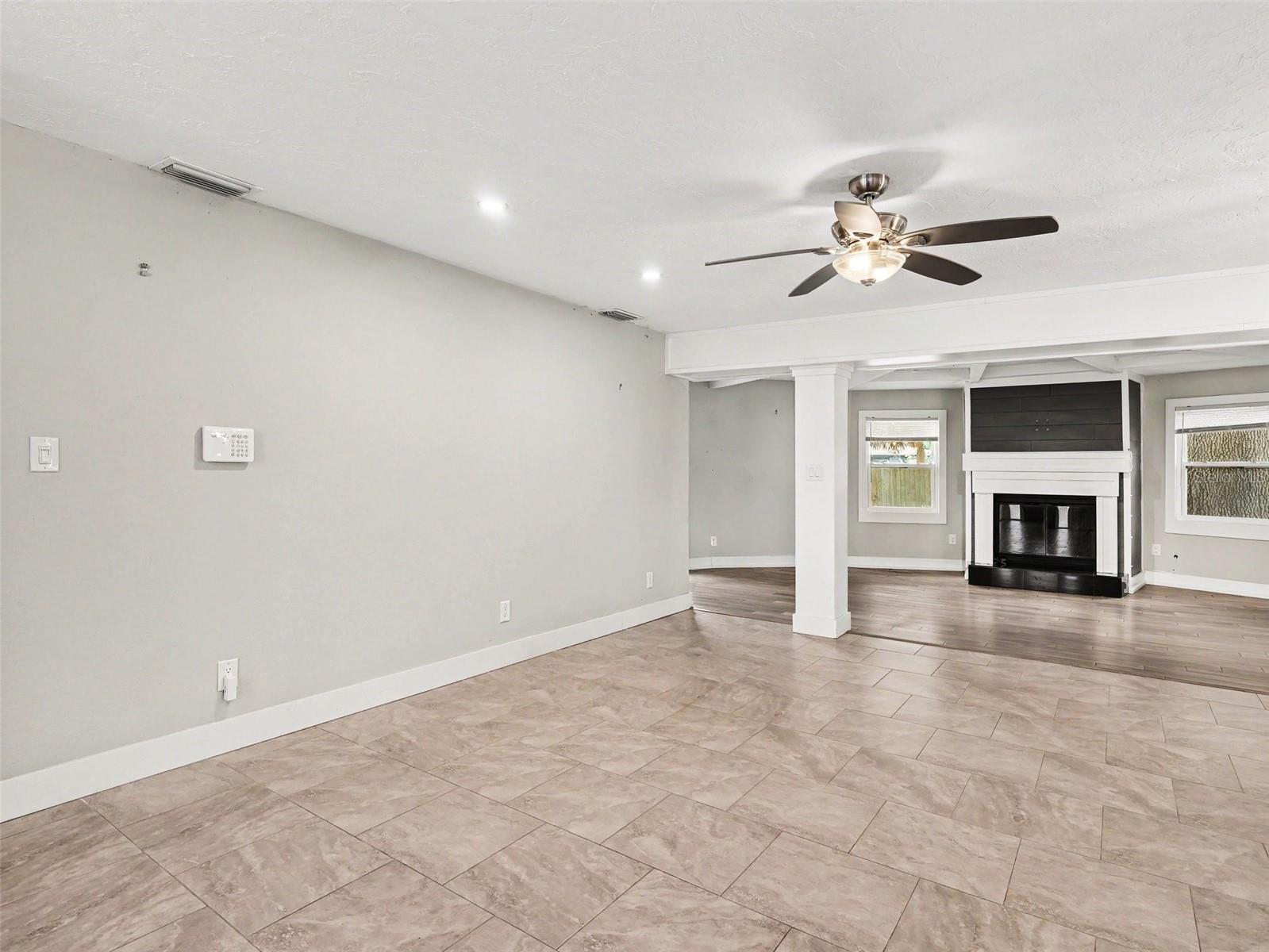 SOUTH GATE - Residential