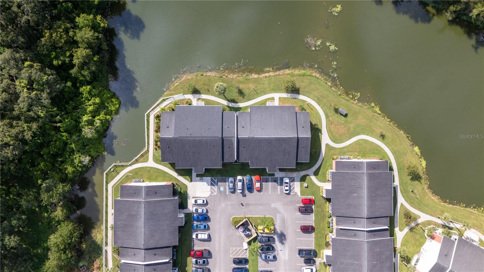 PARK LAKE AT PARSONS A CONDOMI - Residential Lease